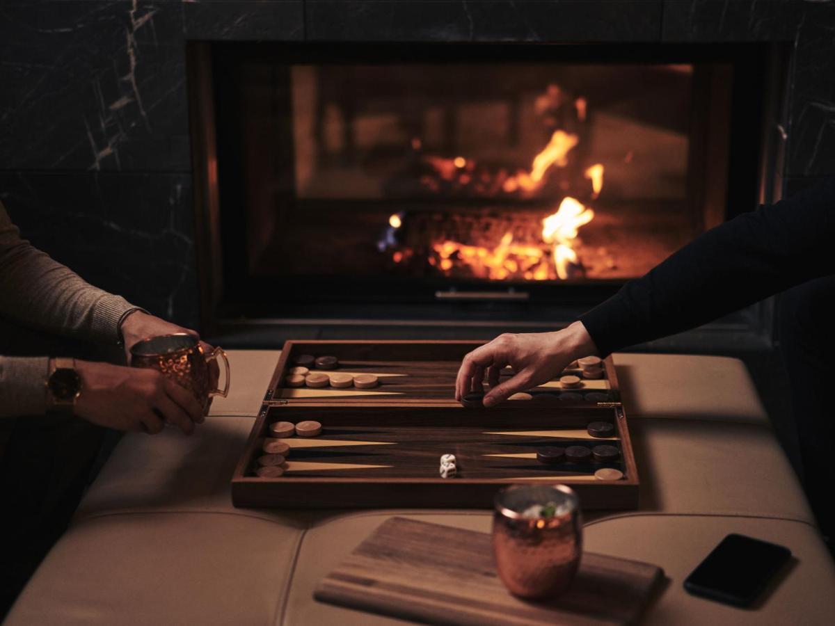 A-Rosa Ifen Hotel Kleinwalsertal Hirschegg  Bagian luar foto A backgammon game