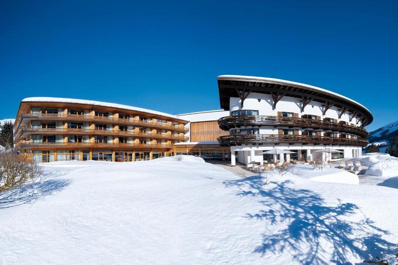 A-Rosa Ifen Hotel Kleinwalsertal Hirschegg  Bagian luar foto The Hotel Axelmannstein