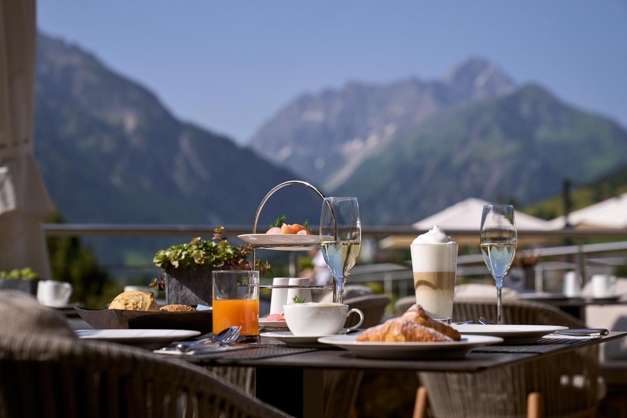 A-Rosa Ifen Hotel Kleinwalsertal Hirschegg  Bagian luar foto